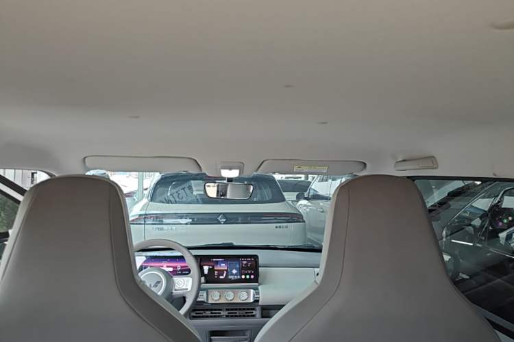 Used Wuling Air ev 2023 - Four Seats - Advanced Edition Headliner