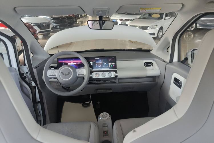 Used Wuling Air ev 2023 - Four Seats - Advanced Edition Interior 2