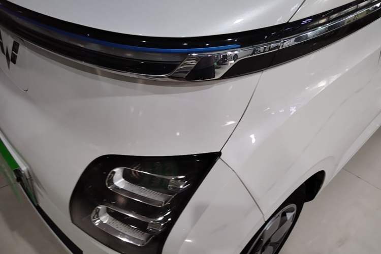 Used Wuling Air ev 2023 - Four Seats - Advanced Edition Left Front Headlight