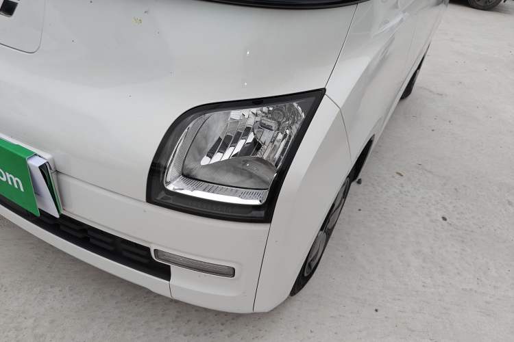 Used Wuling Air ev 2023 - Four Seats - Standard Edition Left Front Headlight