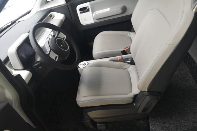 Used Wuling Air ev 2023 - Four Seats - Standard Edition Left Front Seat