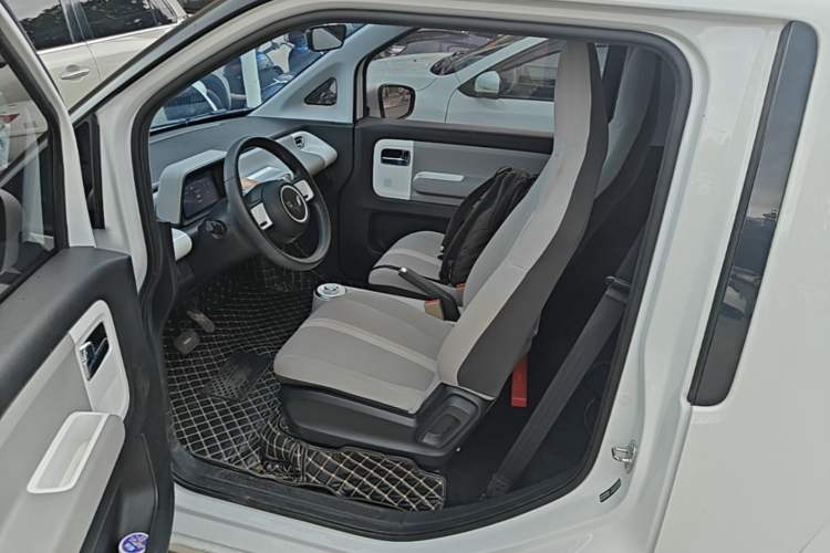 Used Wuling Air ev 2023 – Two-Seater - Standard Edition Left Front Seat