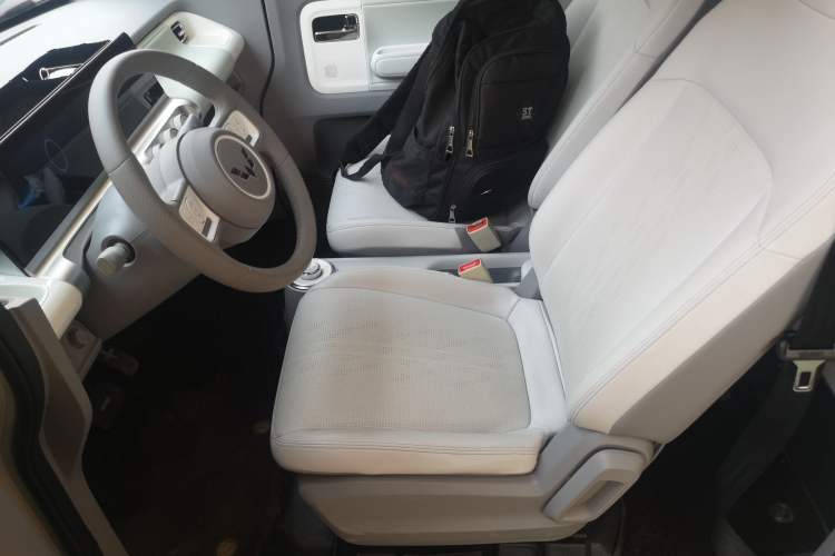 Used Wuling Air ev 2023 - Four Seats - Advanced Edition Left Front Seat