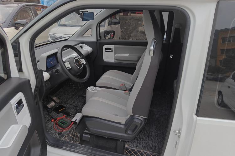 Used Wuling Air ev 2023 - Four Seats - Standard Edition Left Front Seat