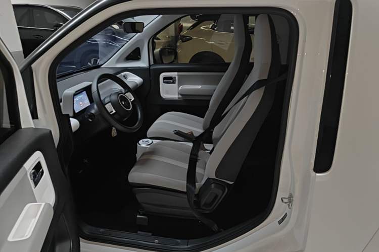 Used Wuling Air ev 2023 – Two-Seater - Standard Edition Left Front Seat