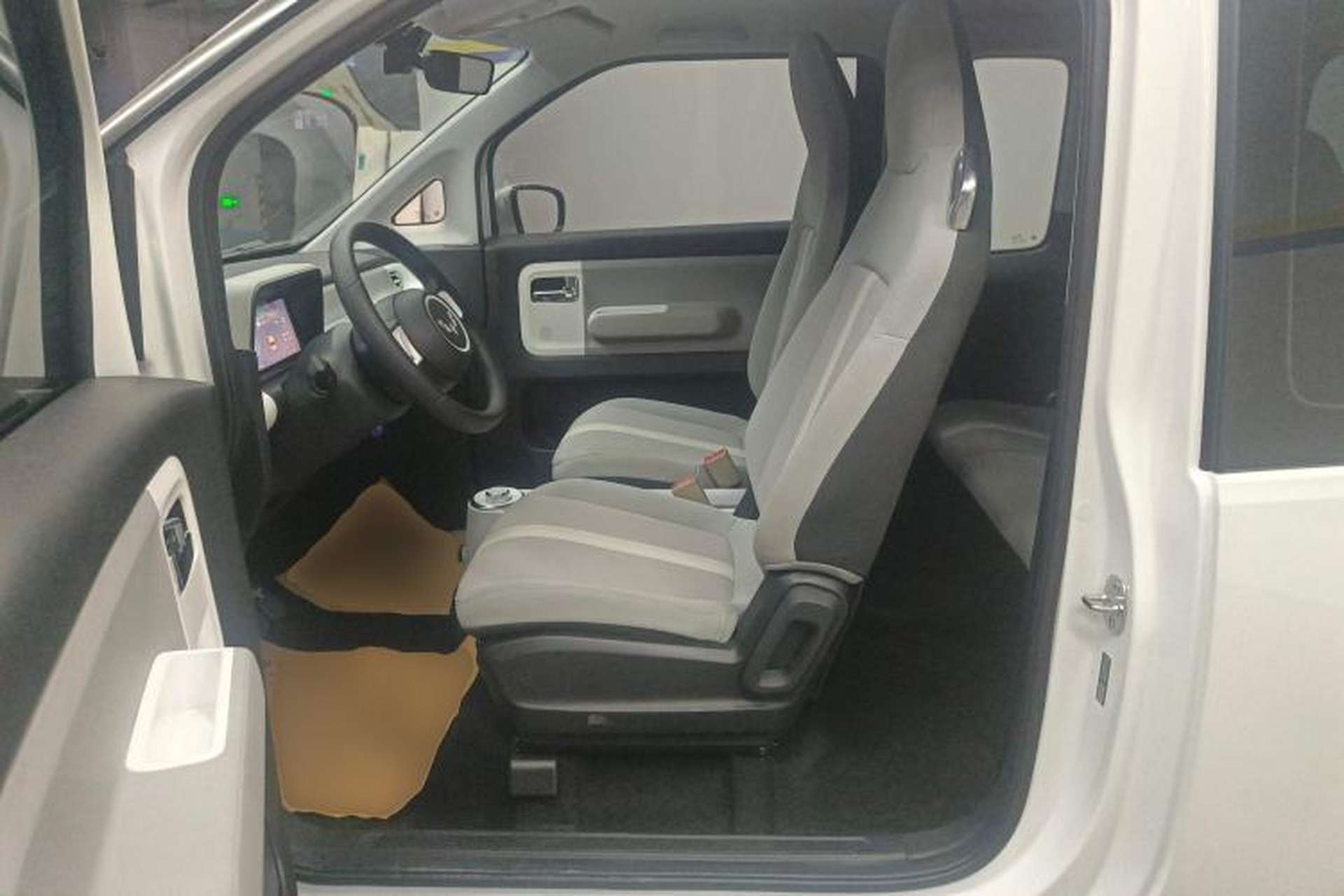 Used Wuling Air ev 2023 - Four Seats - Standard Edition Left Front Seat