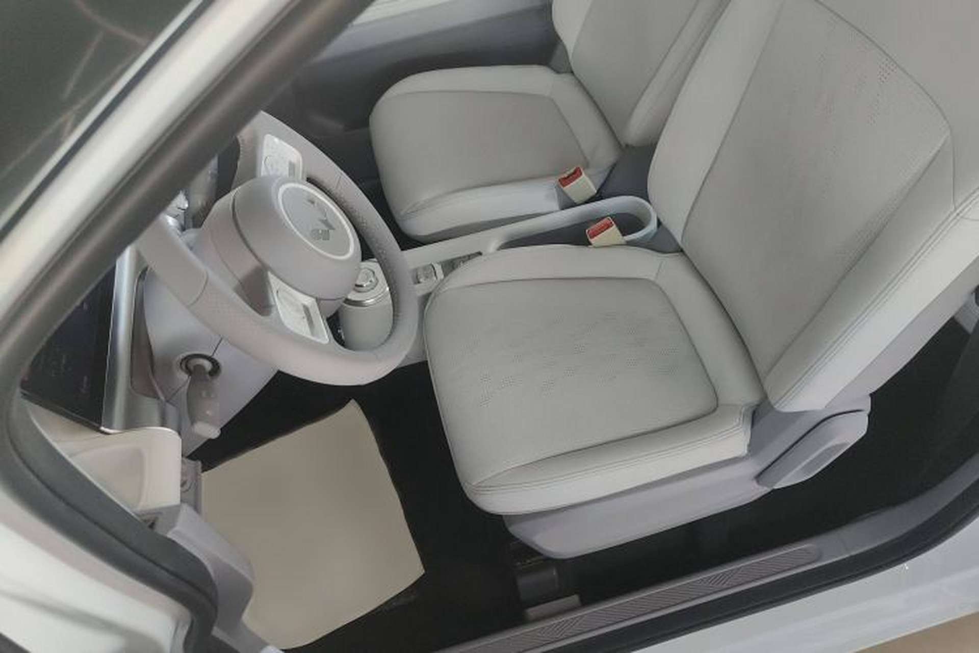 Used Wuling Air ev 2023 - Four Seats - Advanced Edition Left Front Seat
