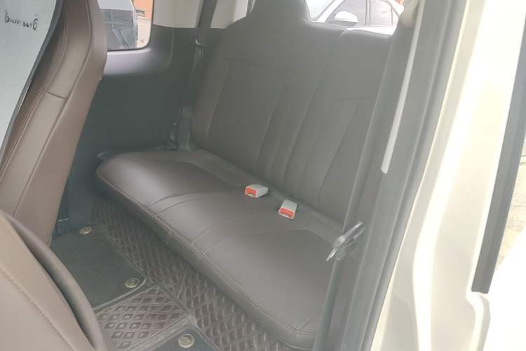 Used Wuling Air ev 2023 - Four Seats - Standard Edition Left Rear Seat