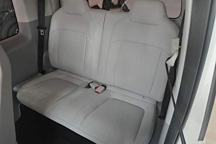 Used Wuling Air ev 2023 - Four Seats - Advanced Edition Left Rear Seat