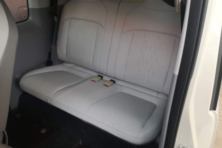 Used Wuling Air ev 2023 - Four Seats - Advanced Edition Left Rear Seat