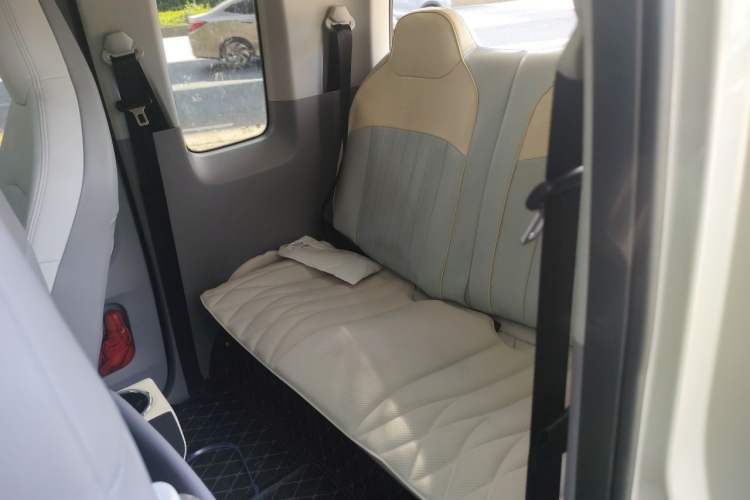 Used Wuling Air ev 2023 - Four Seats - Advanced Edition Left Rear Seat