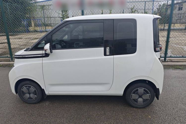 Used Wuling Air ev 2023 - Four Seats - Standard Edition Left Side
