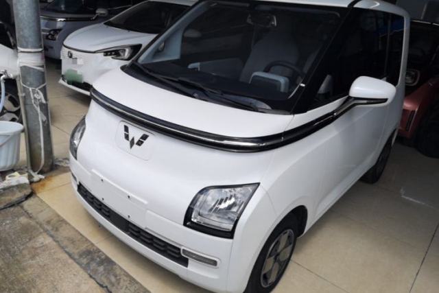 Used Wuling Air ev 2023 - Four Seats - Standard Edition