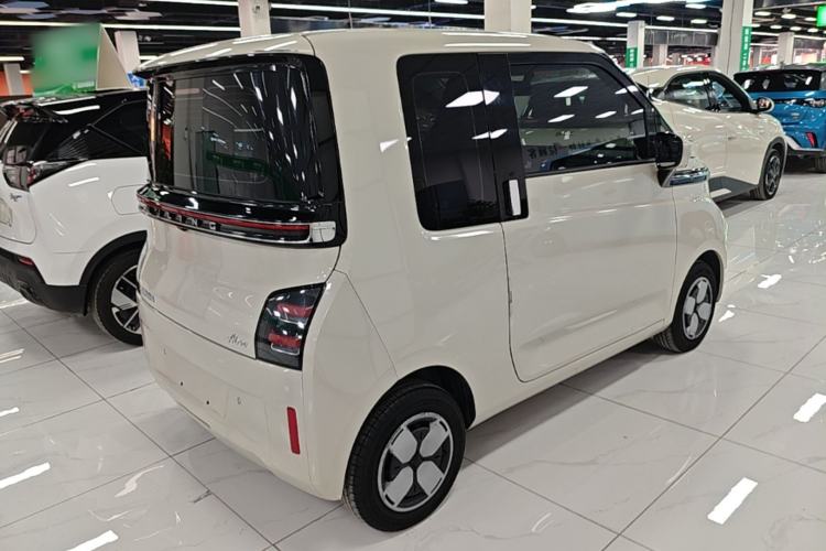 Used Wuling Air ev 2023 - Four Seats - Advanced Edition Rear Right 45 Deg