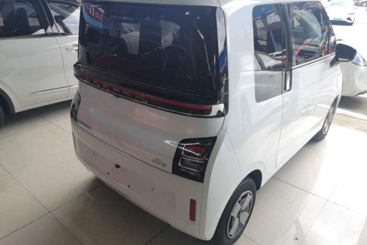 Used Wuling Air ev 2023 - Four Seats - Standard Edition Rear Right 45 Deg
