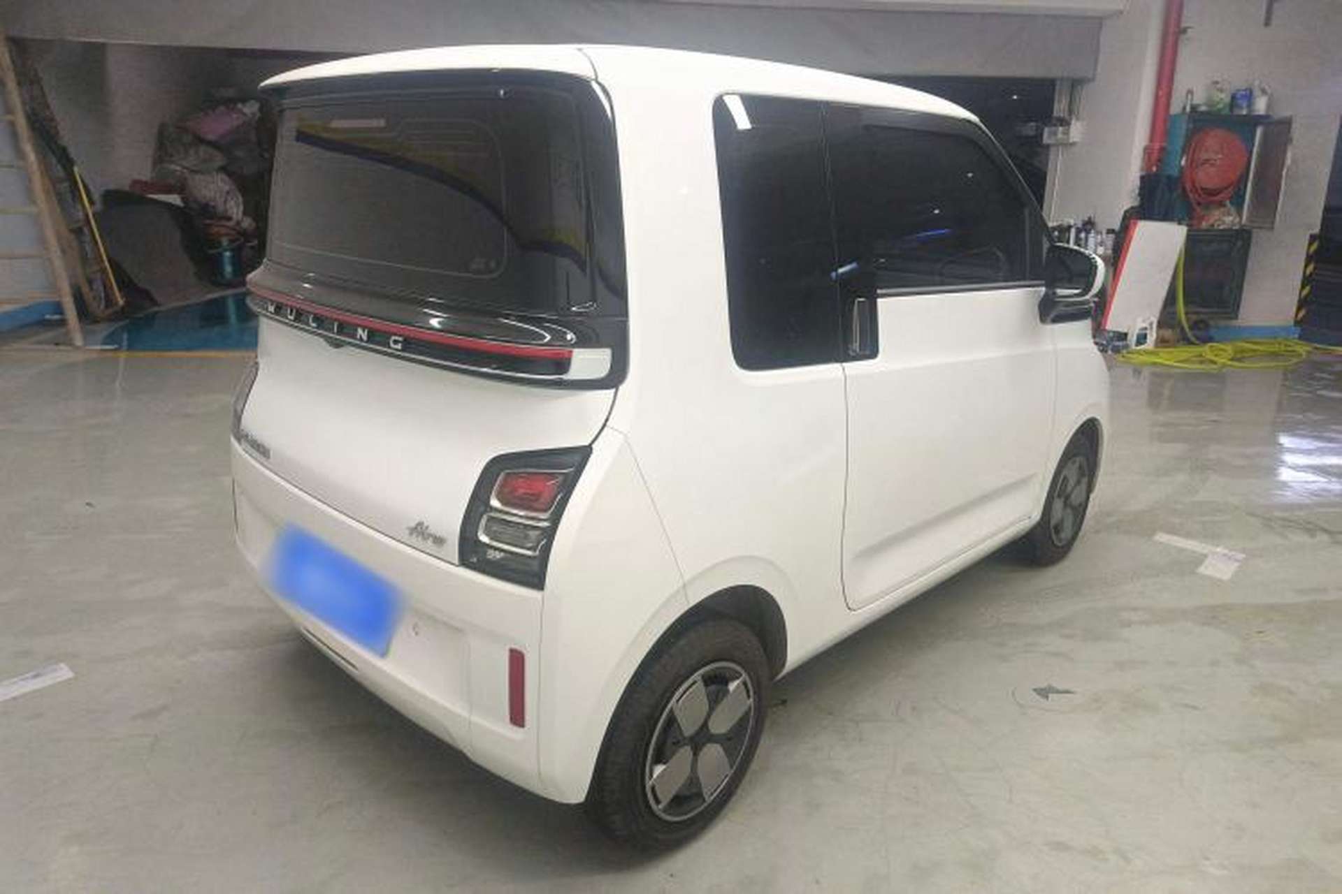 Used Wuling Air ev 2023 - Four Seats - Standard Edition Rear Right 45 Deg