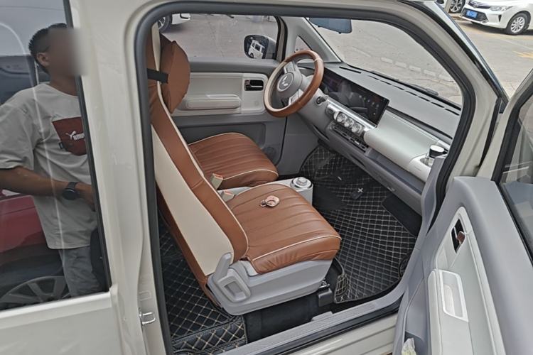 Used Wuling Air ev 2023 - Four Seats - Advanced Edition Right Front Seat