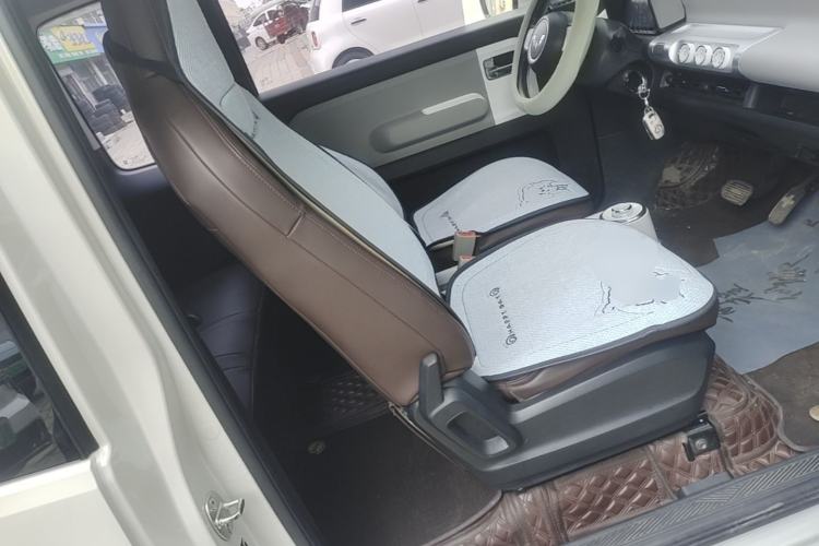 Used Wuling Air ev 2023 - Four Seats - Standard Edition Right Front Seat