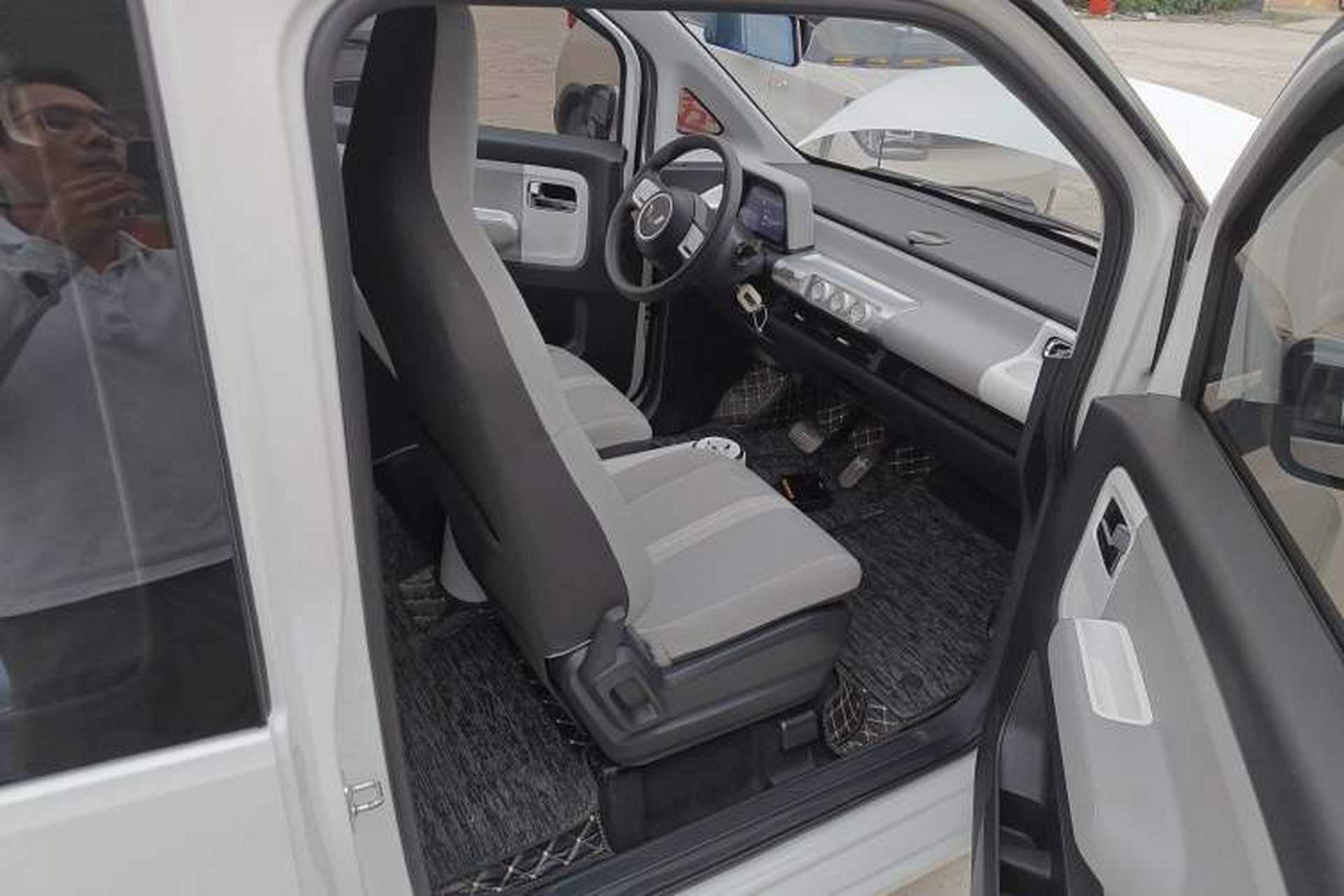 Used Wuling Air ev 2023 - Four Seats - Standard Edition Right Front Seat