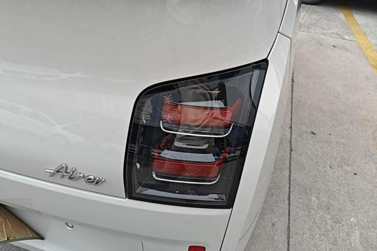 Used Wuling Air ev 2023 - Four Seats - Advanced Edition Right Rear Taillight