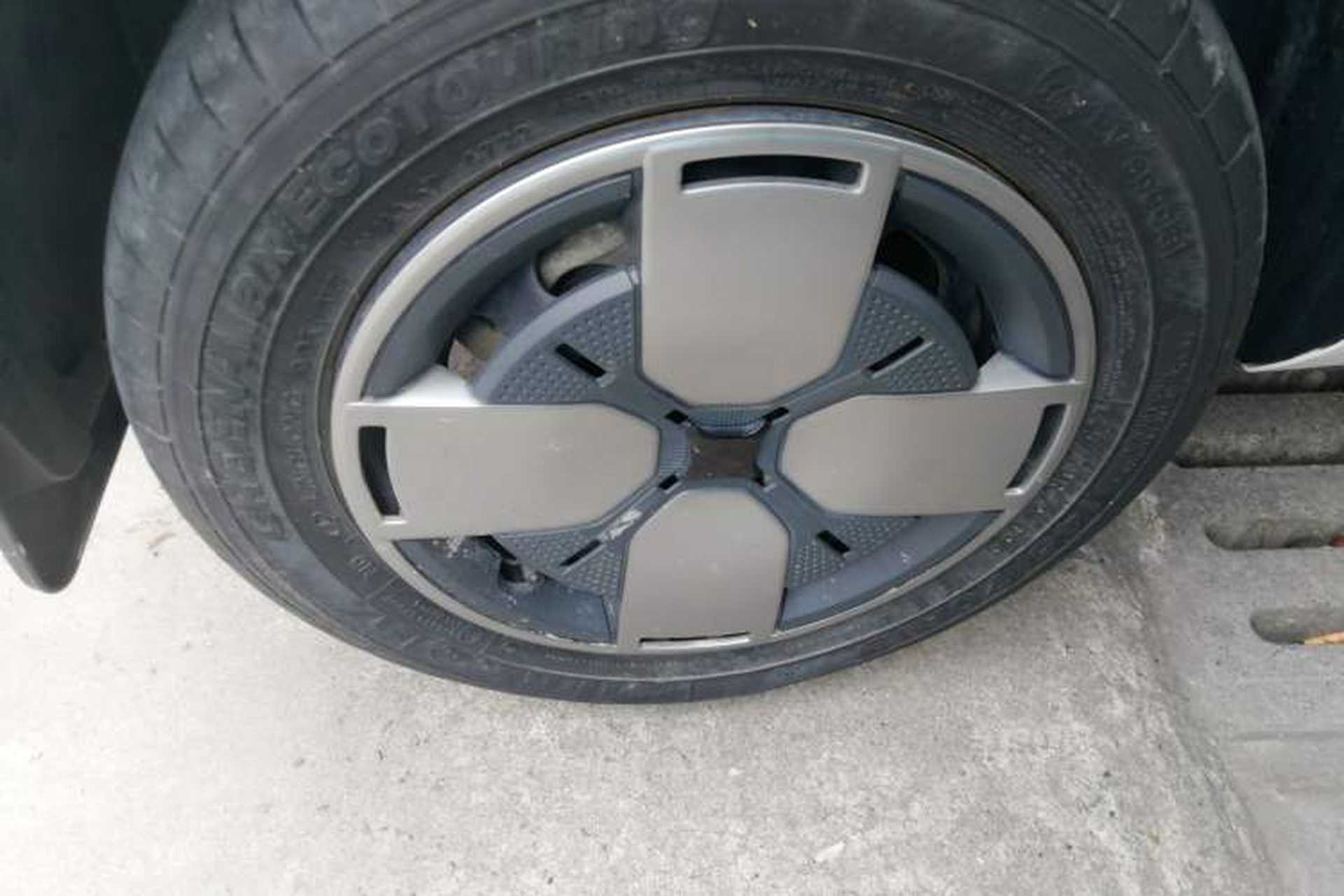 Used Wuling Air ev 2023 - Four Seats - Standard Edition Right Rear Wheel Hub