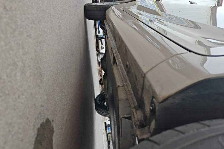 Used Wuling Air ev 2023 - Four Seats - Advanced Edition Right Side Sill