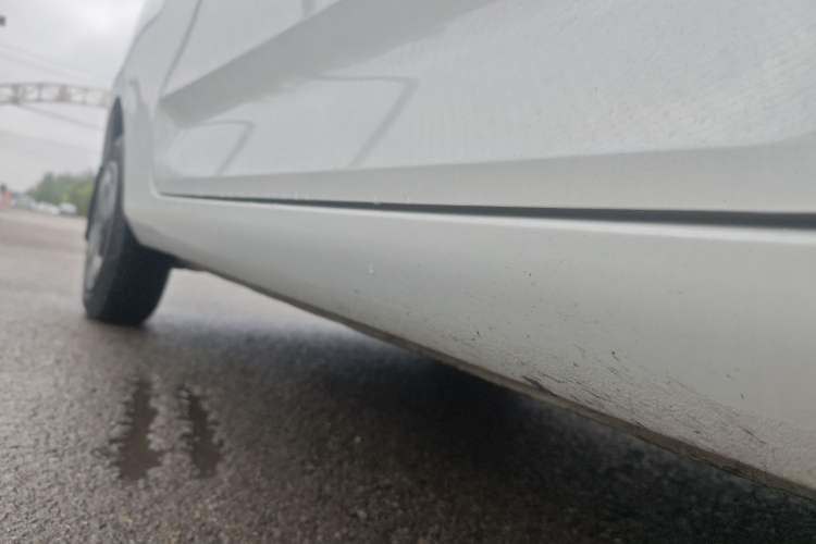 Used Wuling Air ev 2023 - Four Seats - Standard Edition Right Side Sill