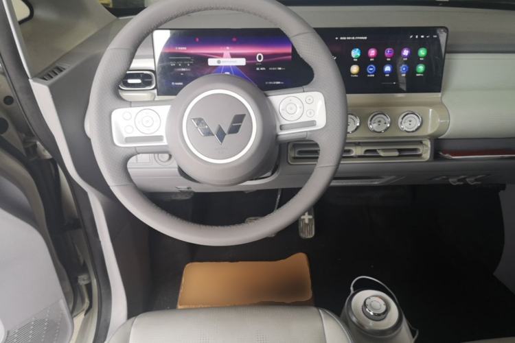 Used Wuling Air ev 2023 - Four Seats - Advanced Edition Steering Wheel