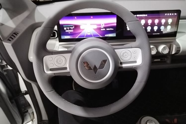 Used Wuling Air ev 2023 - Four Seats - Advanced Edition Steering Wheel