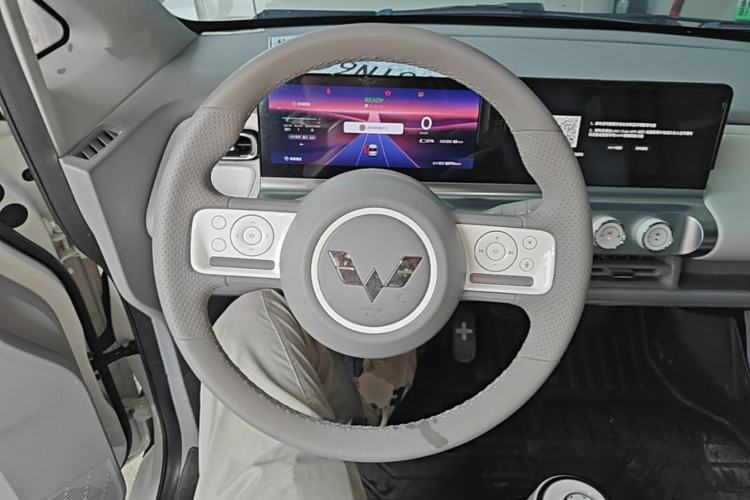 Used Wuling Air ev 2023 - Four Seats - Advanced Edition Steering Wheel