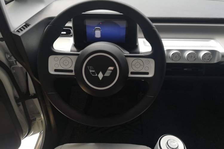 Used Wuling Air ev 2023 - Four Seats - Standard Edition Steering Wheel