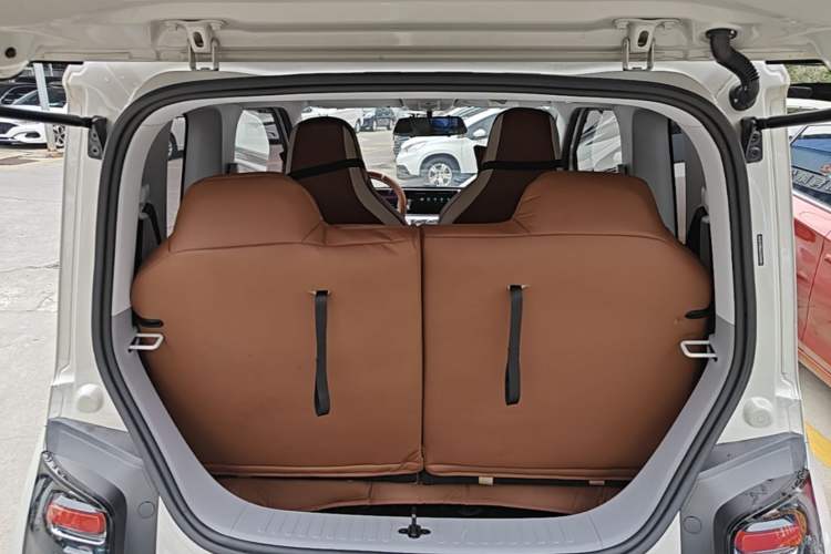 Used Wuling Air ev 2023 - Four Seats - Advanced Edition Trunk