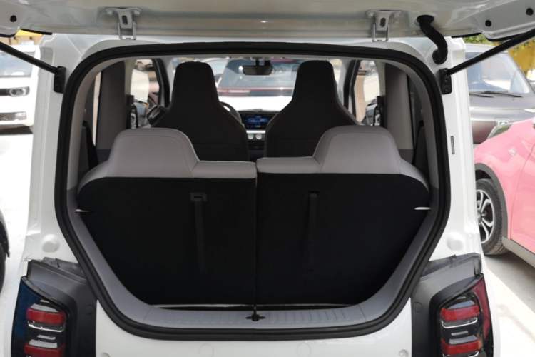 Used Wuling Air ev 2023 - Four Seats - Advanced Edition Trunk