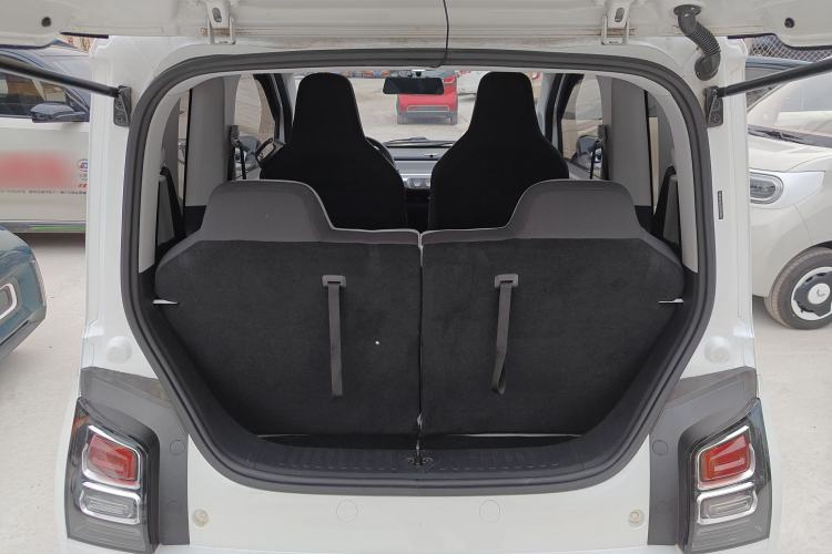 Used Wuling Air ev 2023 - Four Seats - Standard Edition Trunk