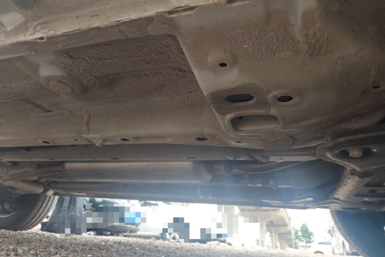 Used Wuling Alvez 2022 1.5L Manual Free-Style Model Chassis Front Right