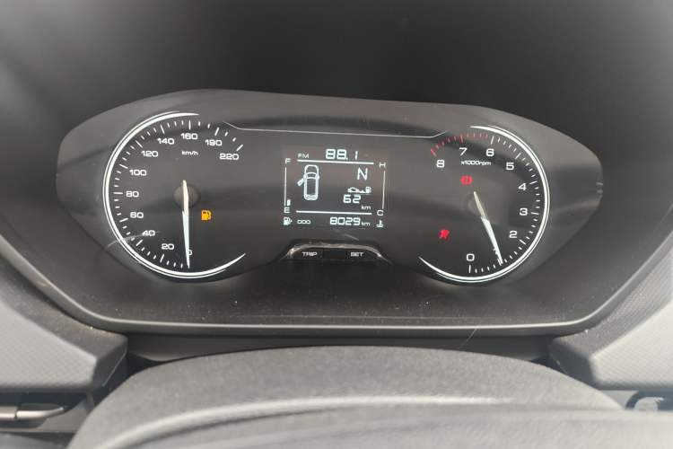 Used Wuling Alvez 2022 1.5L Manual Free-Style Model Instrument Cluster