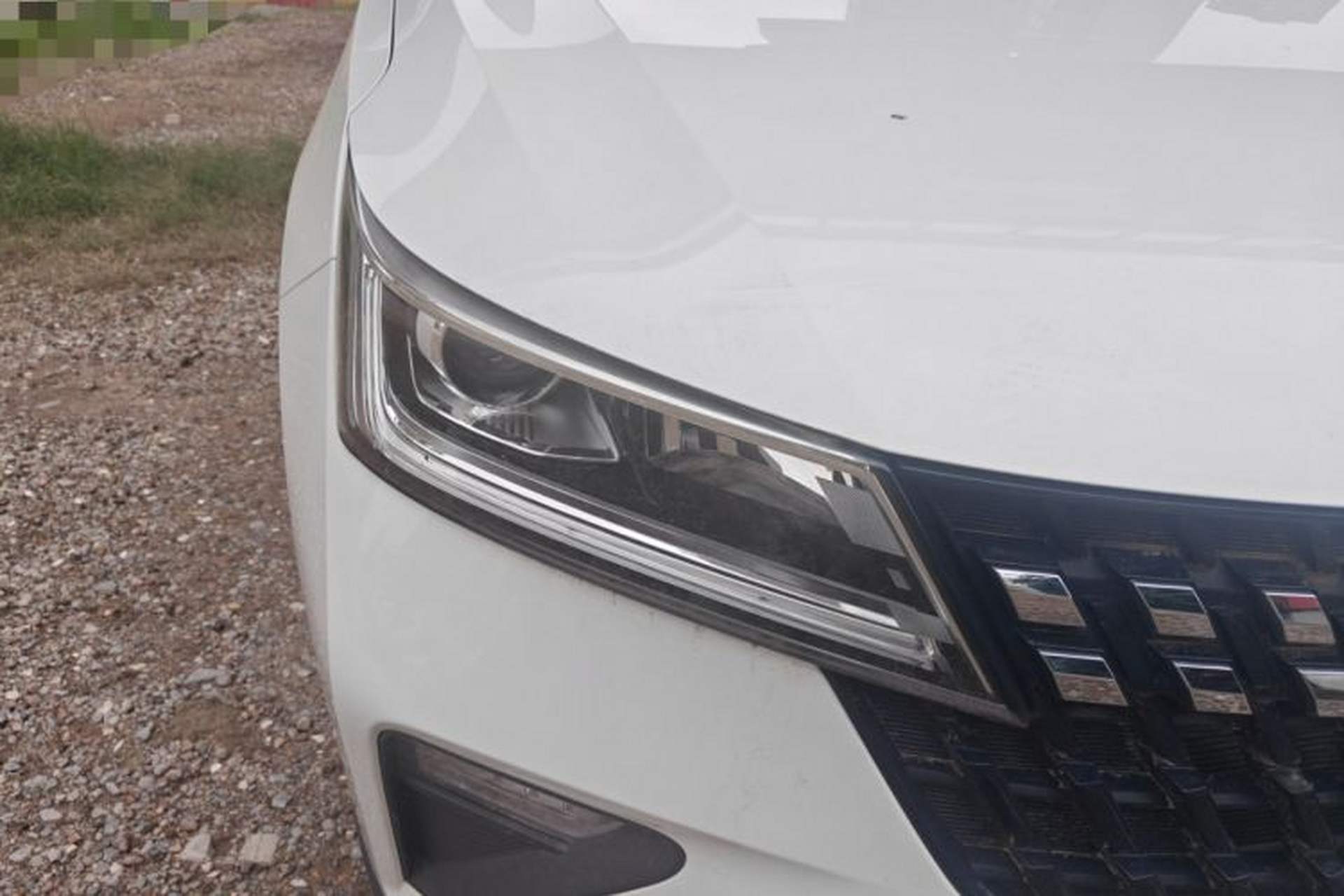 Used Wuling Alvez 2022 1.5L Manual Free-Style Model Right Front Headlight