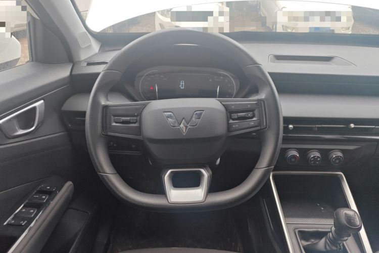 Used Wuling Alvez 2022 1.5L Manual Free-Style Model Steering Wheel