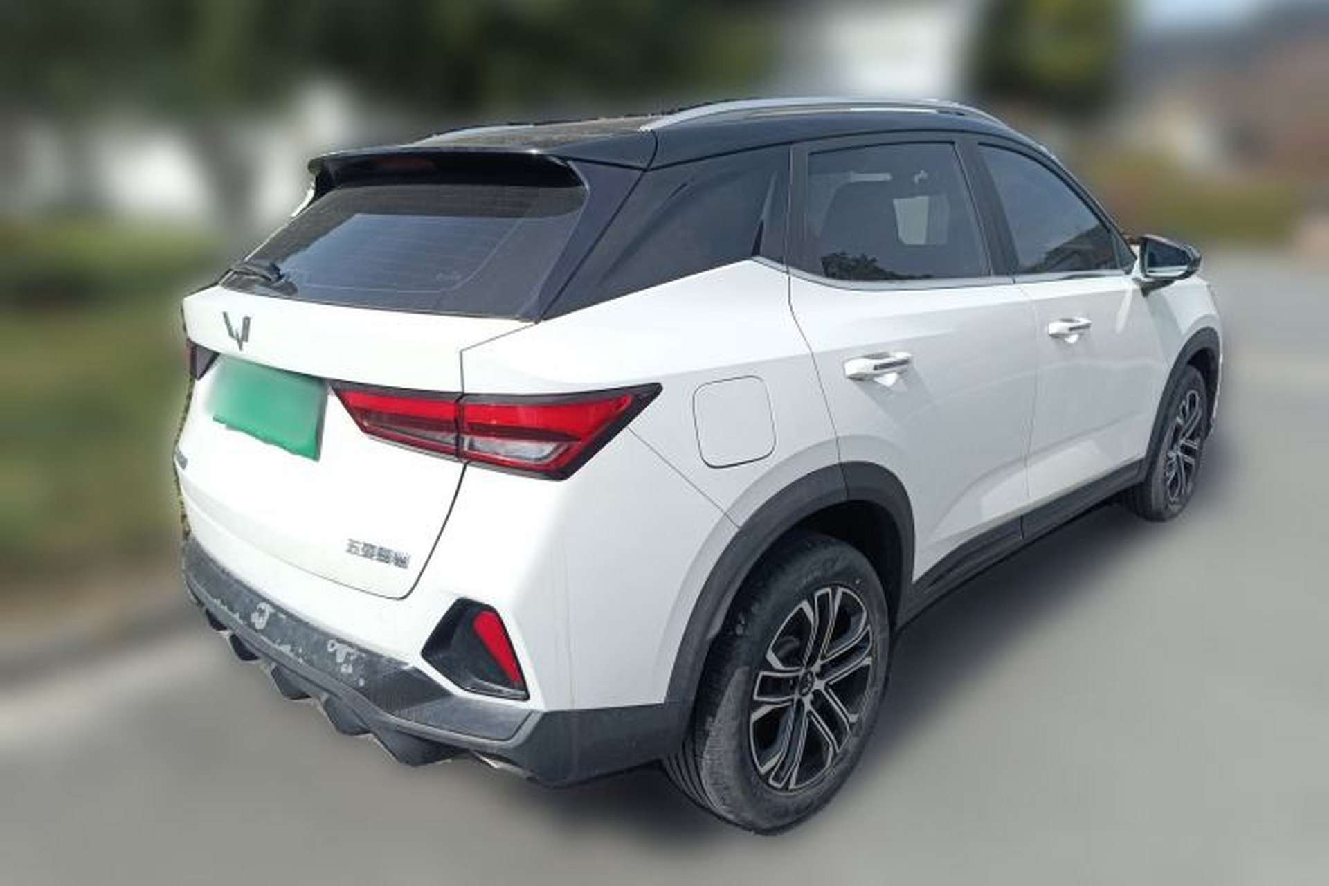 Used Wuling Alvez 2022 1.5T CVT Trendy & Cool Edition Rear Right 45 Deg