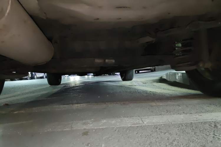 Used Wuling Alvez 2022 1.5L Manual Free-Style Model Chassis Rear