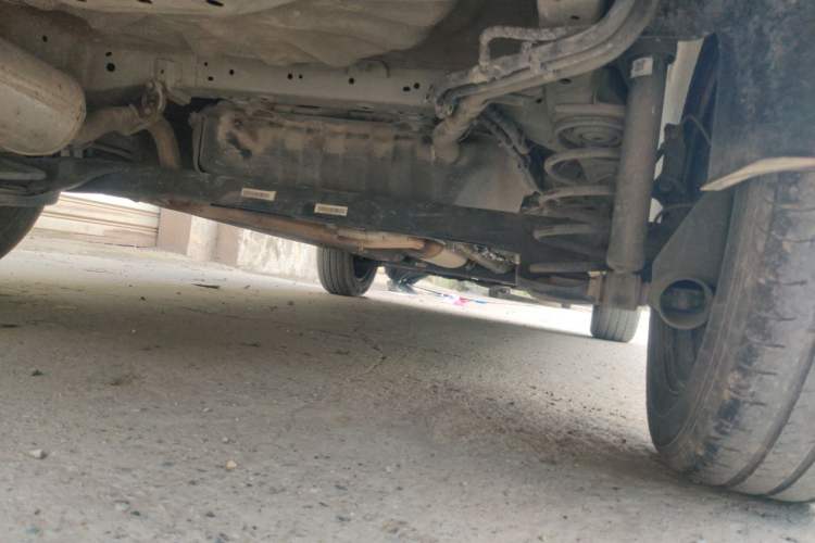 Used Wuling Alvez 2022 1.5L Manual Free-Style Model Chassis Rear Right