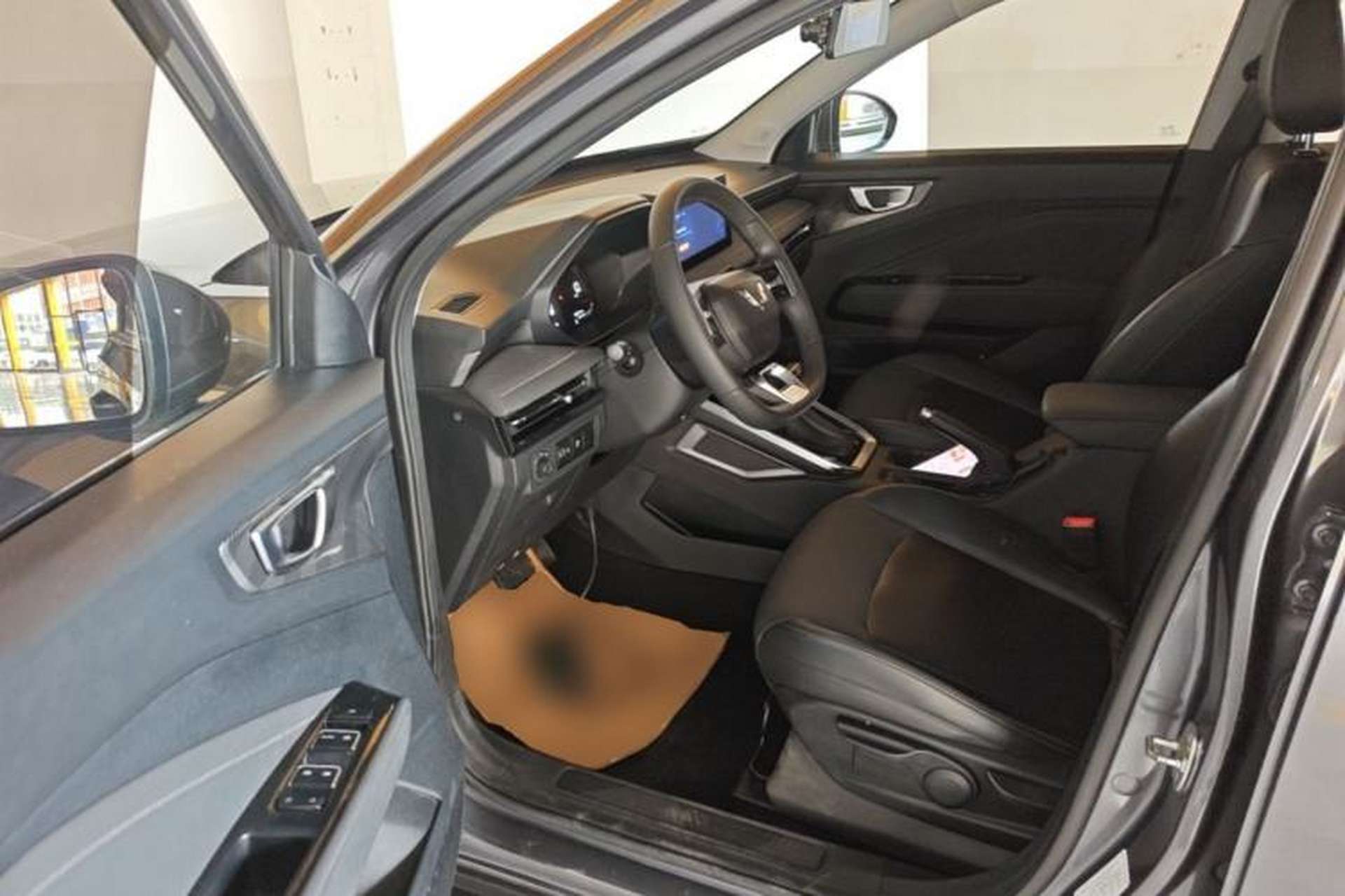 Used Wuling Alvez 2022 1.5L CVT Comfort Edition Driver Seat