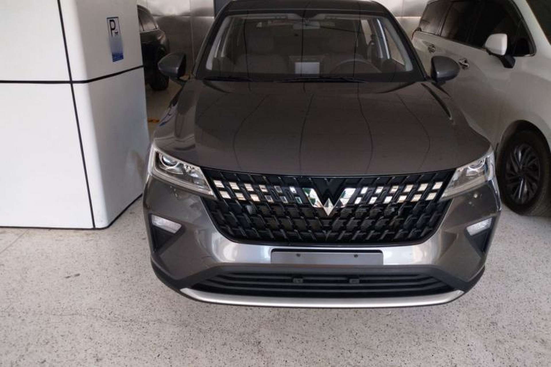Used Wuling Alvez 2022 1.5L Manual Free-Style Model Front