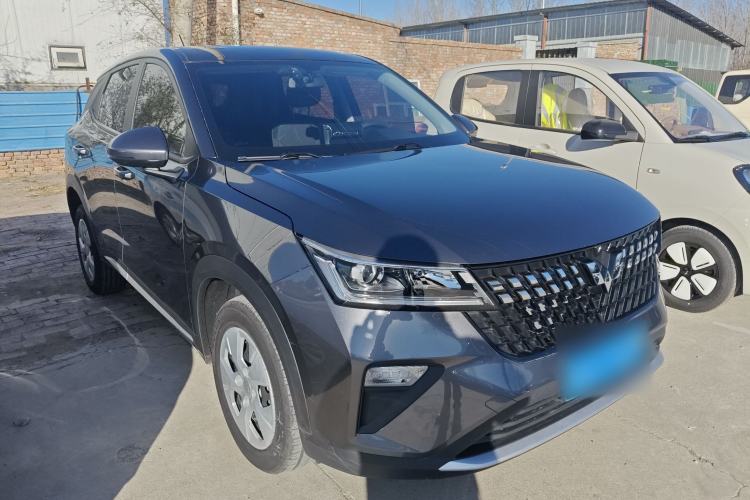 Used Wuling Alvez 2022 1.5L Manual Free-Style Model Front Right 45 Deg