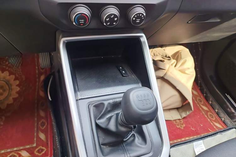 Used Wuling Alvez 2022 1.5L Manual Free-Style Model Gear Lever