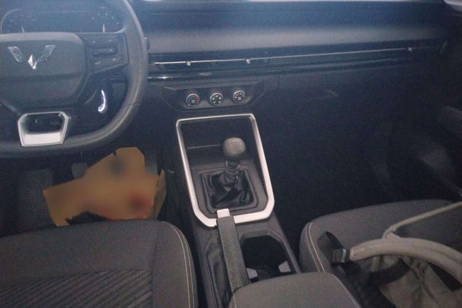Used Wuling Alvez 2022 1.5L Manual Free-Style Model Gear Lever