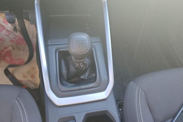 Used Wuling Alvez 2022 1.5L Manual Free-Style Model Gear Lever
