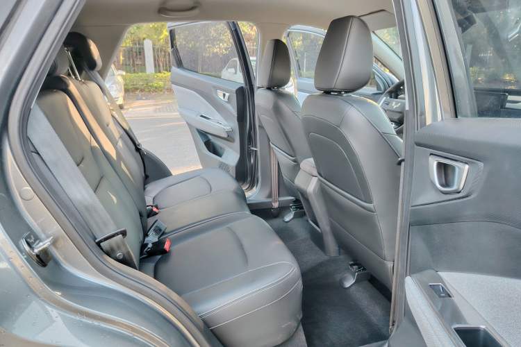 Used Wuling Alvez 2022 1.5L CVT Comfort Edition Headliner