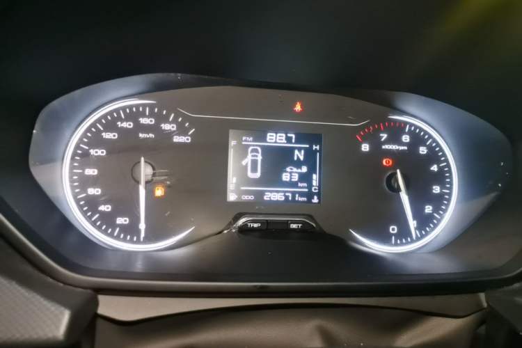 Used Wuling Alvez 2022 1.5L Manual Free-Style Model Instrument Cluster