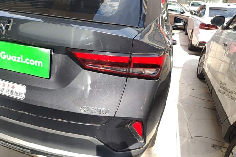 Used Wuling Alvez 2022 1.5L Manual Free-Style Model Right Rear Taillight